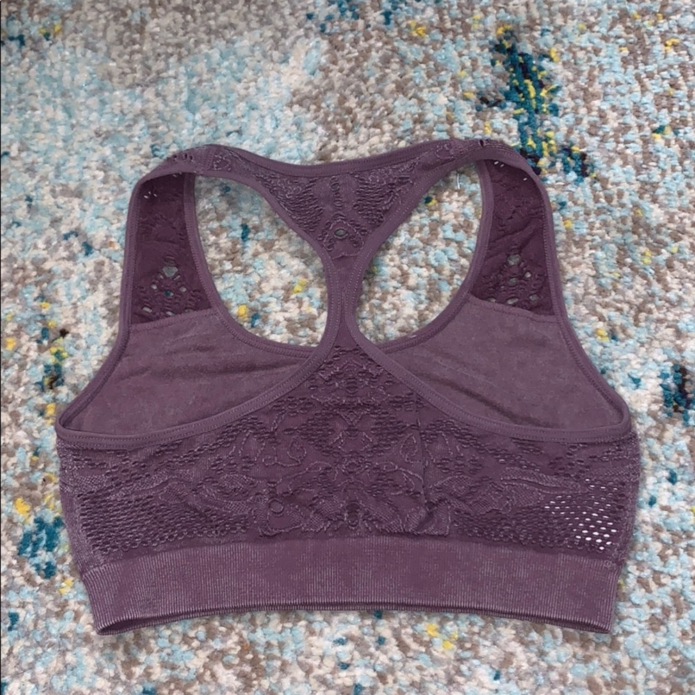 Target Sports Bra - Picture 3 of 3